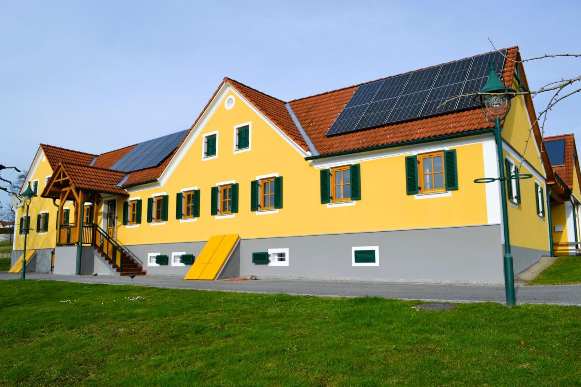 Apartment Weitblick Bad Waltersdorf Exterior photo